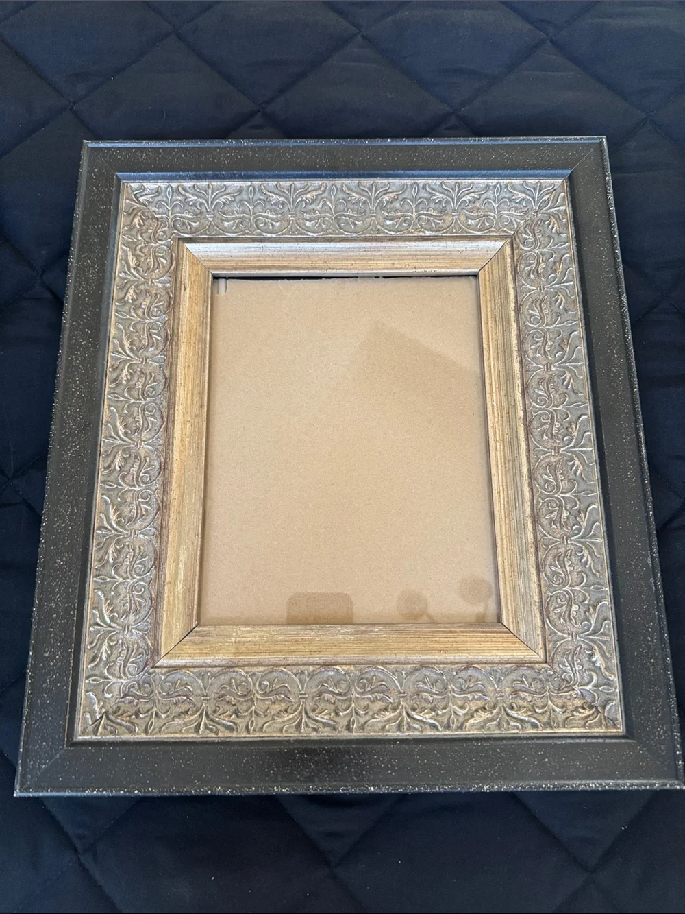 Decorative Ornate Picture Frame in Gold and Black- 8x10 picture